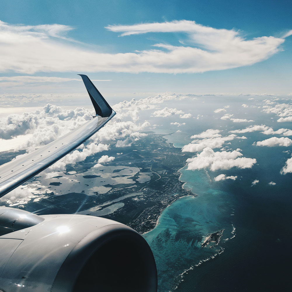 LendingArch - Last Minute Flight Deals - Image 1
